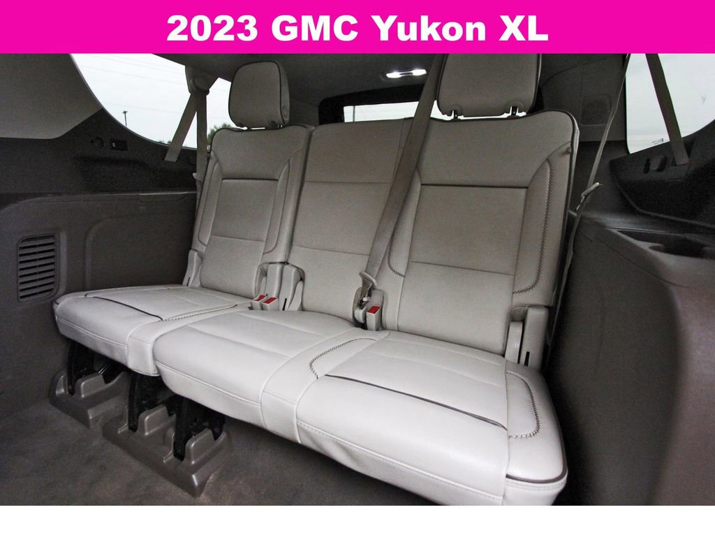 Used 2023 GMC Yukon XL Denali AWD/4WD image 13