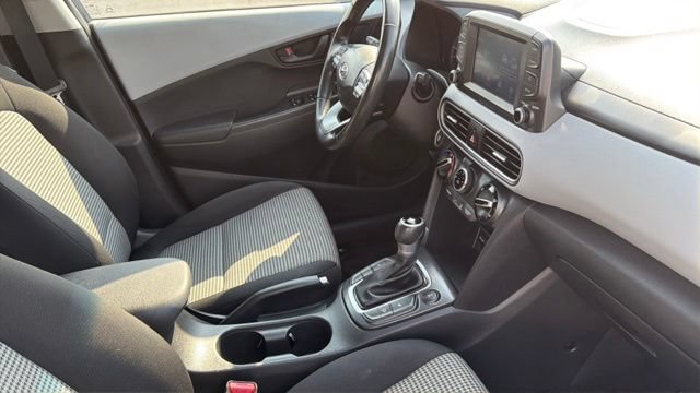 Used 2018 Hyundai Kona SEL AWD/4WD image 13