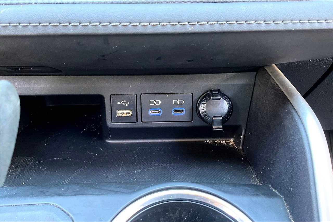 Used 2022 Toyota Highlander XLE image 26