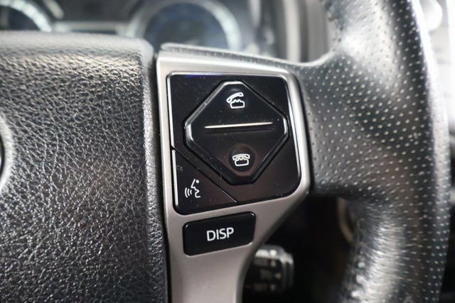 Used 2017 Toyota 4Runner SR5 AWD/4WD image 18