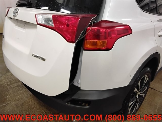 Used 2015 Toyota RAV4 Limited w/ Technology Package AWD/4WD image 18