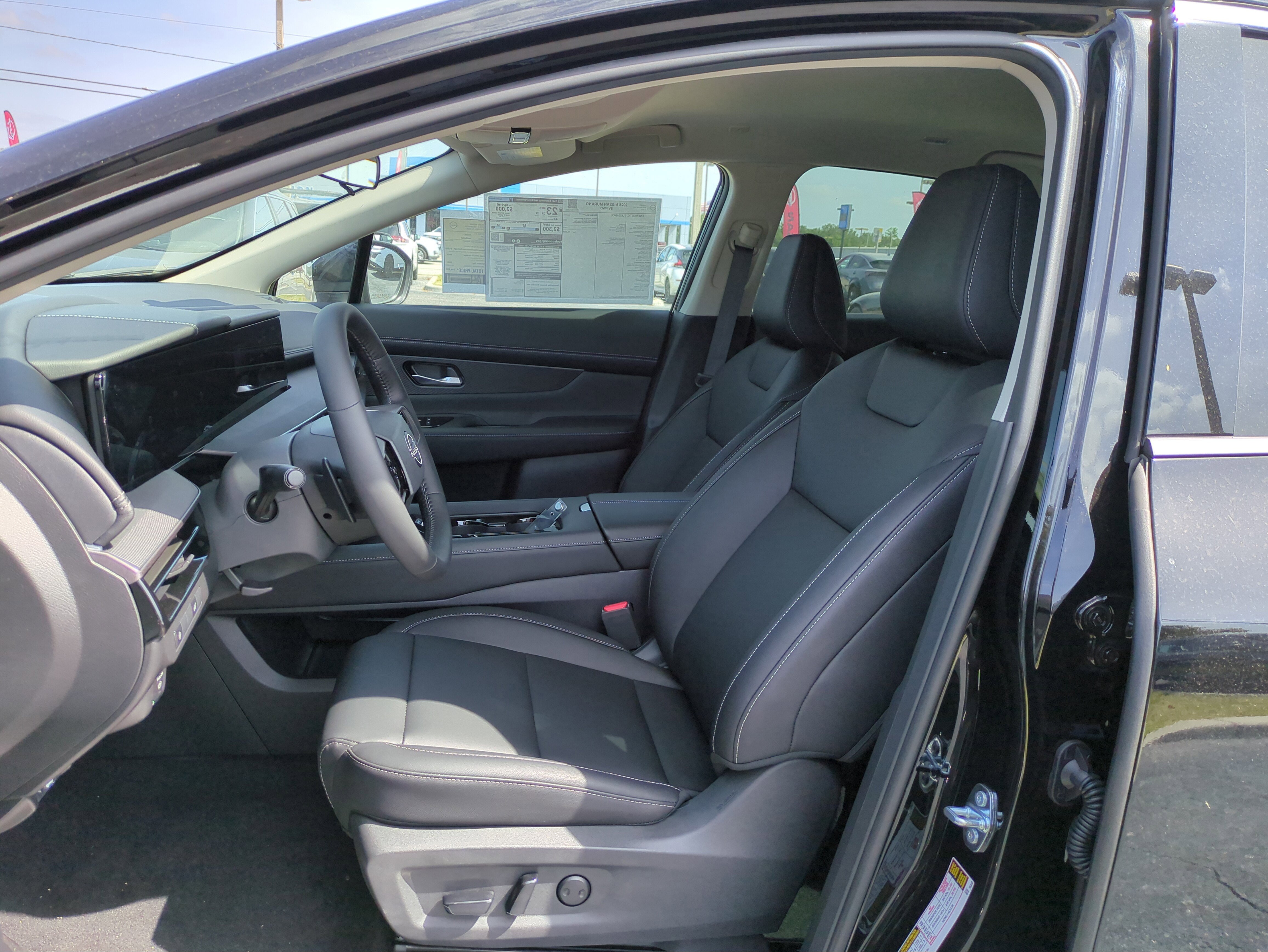 New 2025 Nissan Murano SV image 9