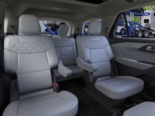 New 2026 Ford Explorer Platinum w/ LUX Leather Package AWD/4WD image 13