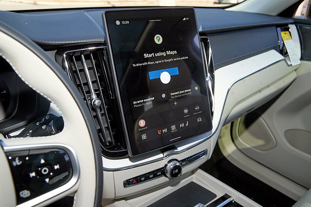 New 2026 Volvo XC60 T8 Ultra w/ Protection Package Premier image 15