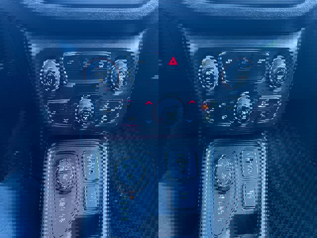 Used 2020 Jeep Compass Trailhawk image 19