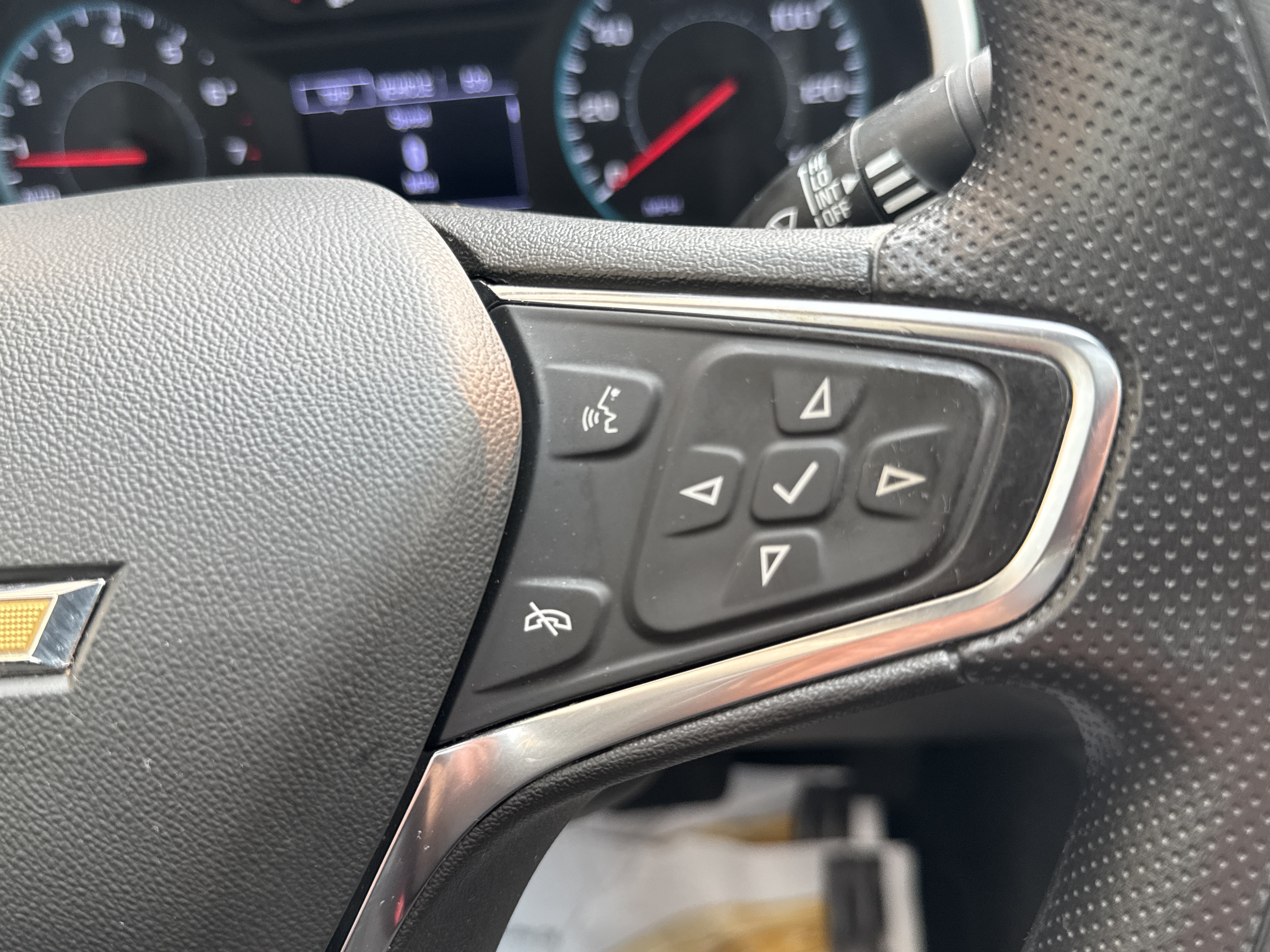 Used 2024 Chevrolet Malibu LT FWD image 17