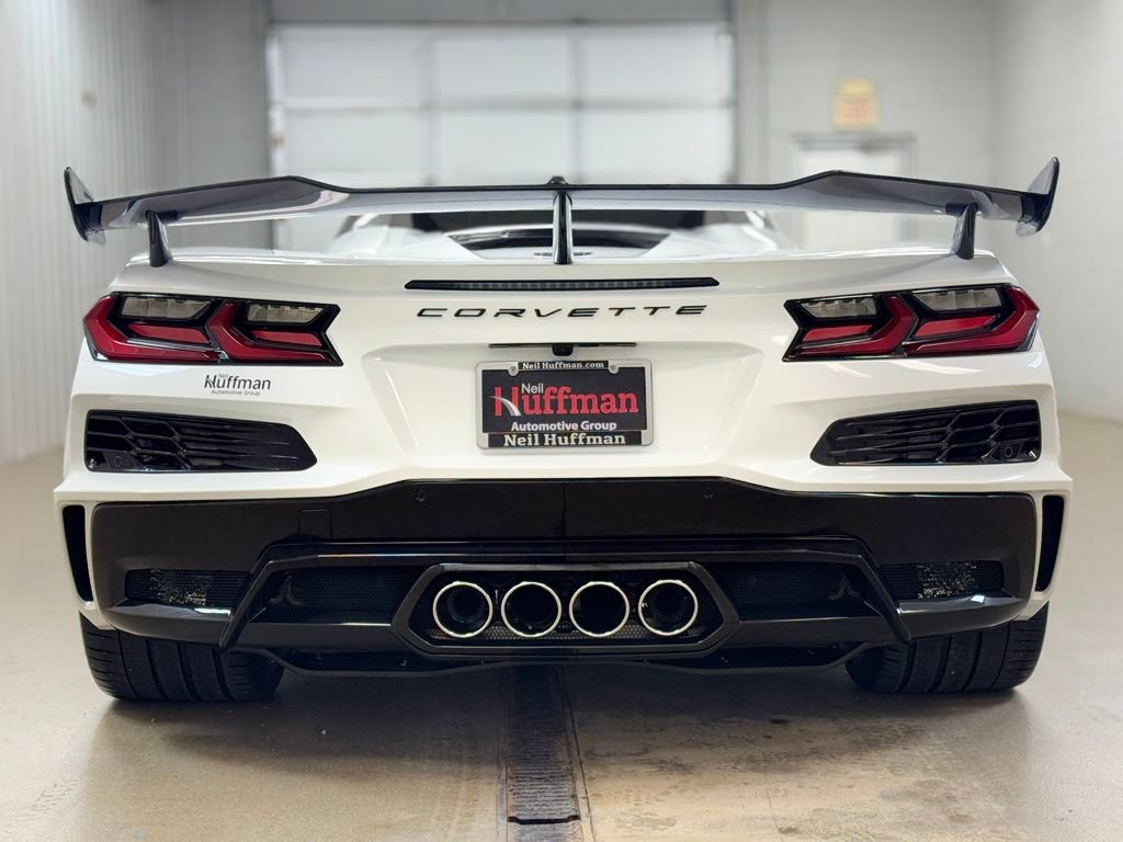 New 2026 Chevrolet Corvette Z06 w/ Stealth Interior Trim Package RWD image 6