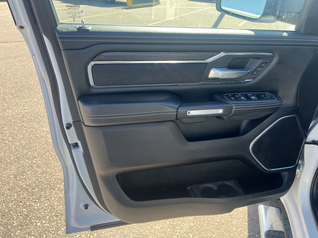 Used 2024 RAM 1500 Laramie AWD/4WD image 14