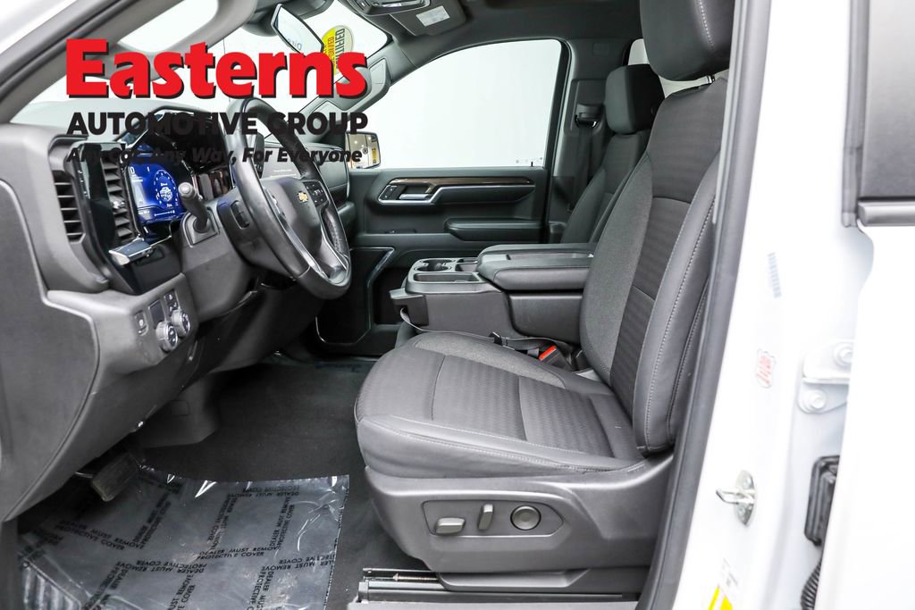 Used 2024 Chevrolet Silverado 1500 LT w/ Protection Package image 14