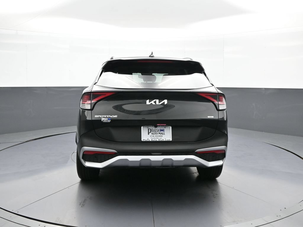 Certified 2025 Kia Sportage EX w/ EX Premium Package AWD/4WD image 7