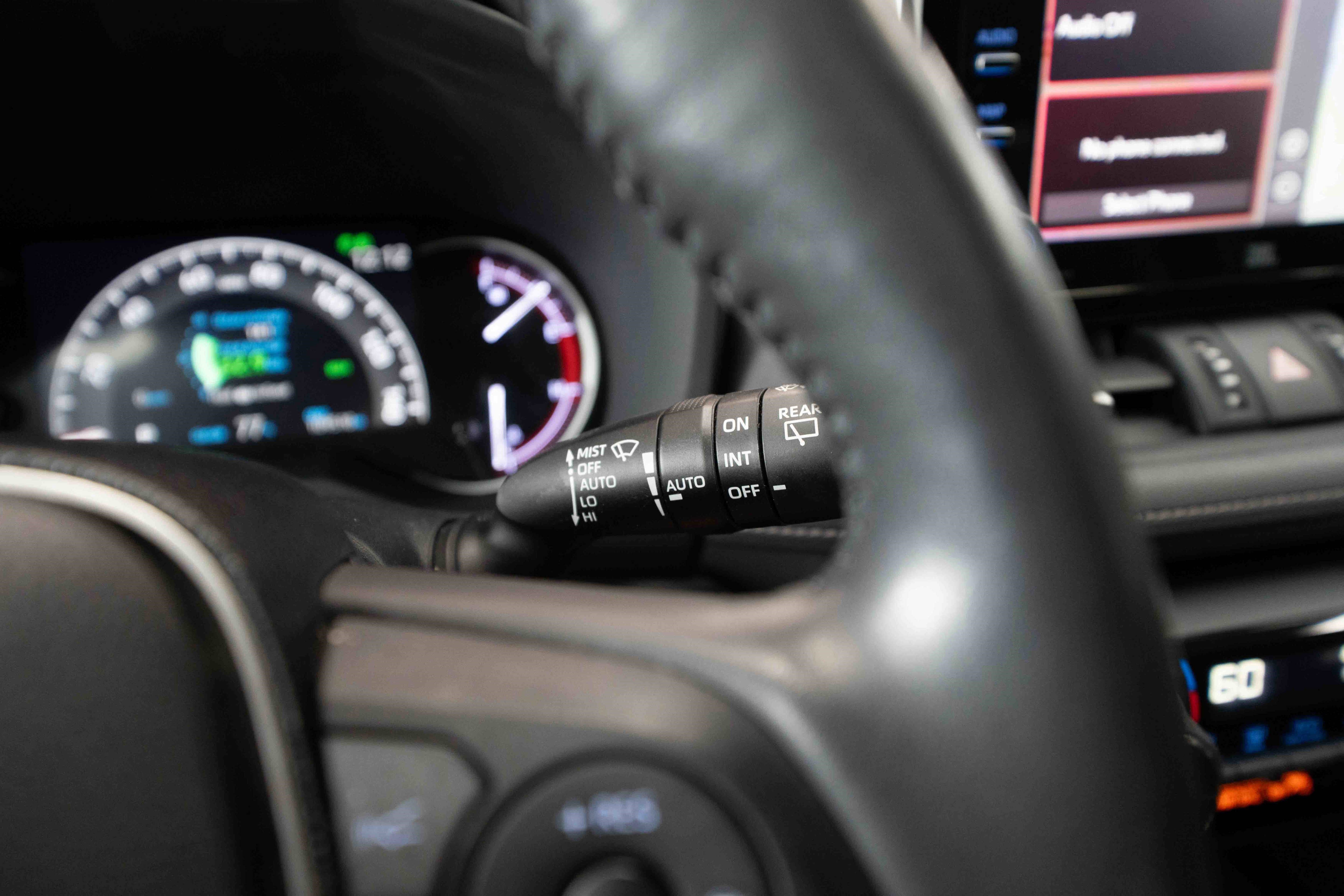 Used 2020 Toyota RAV4 Limited AWD/4WD image 14