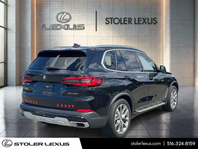 Used 2023 BMW X5 xDrive40i AWD/4WD image 3