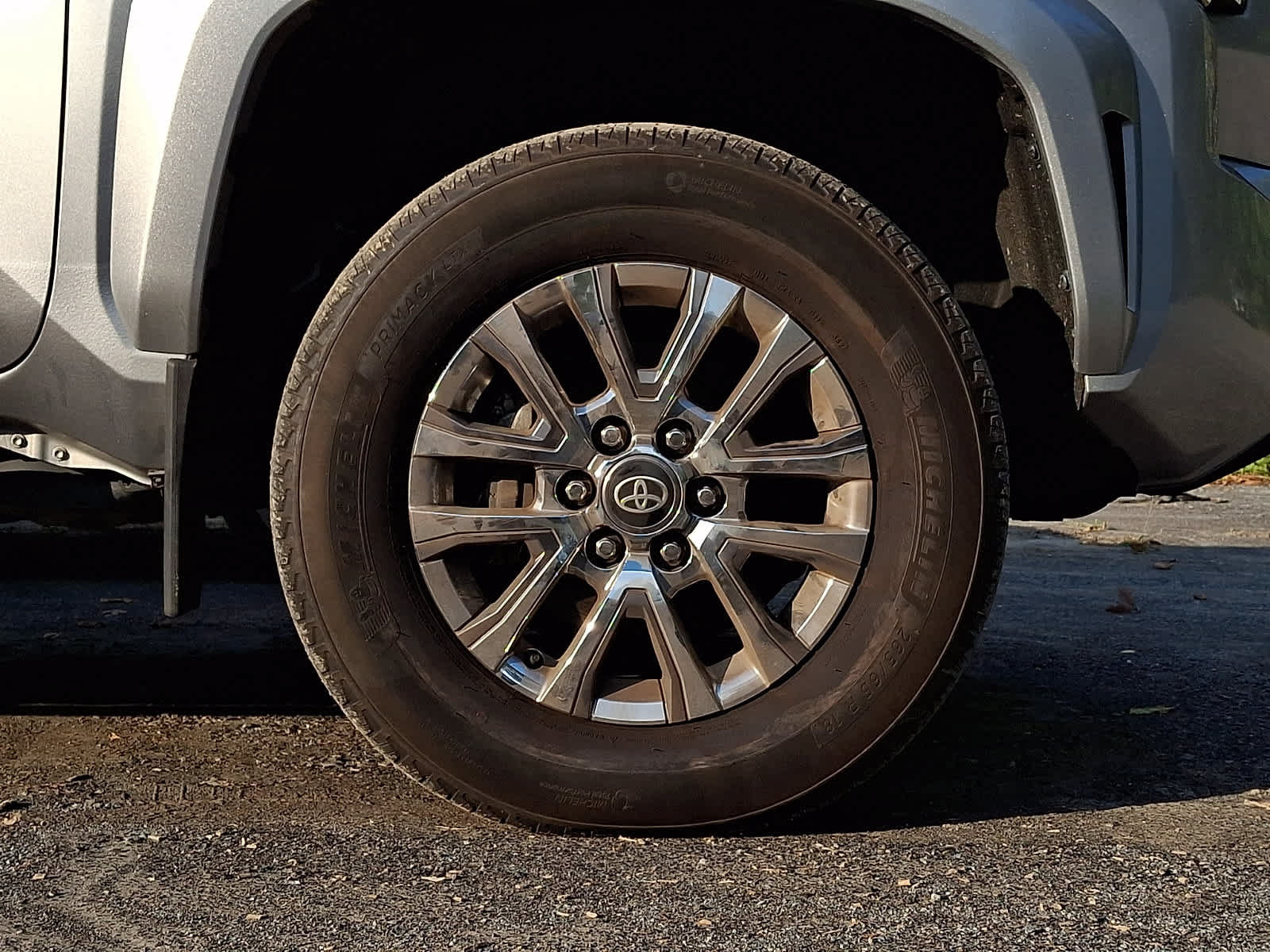 Used 2024 Toyota Tacoma Limited w/ Limited Package (LT) AWD/4WD image 6