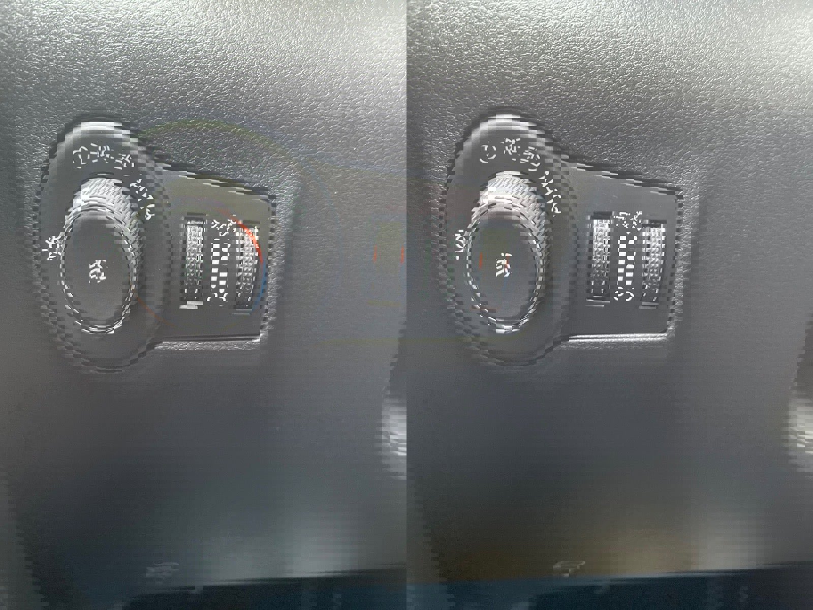 New 2026 Jeep Compass Latitude image 15