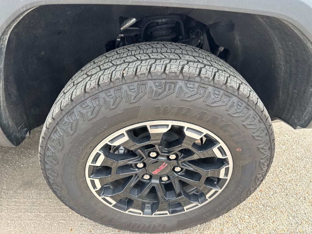 Used 2026 GMC Canyon AT4 AWD/4WD image 11