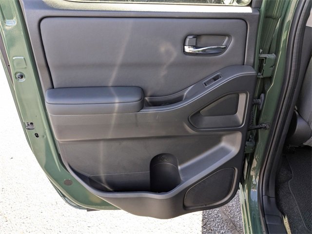 Used 2022 Nissan Frontier SV image 27