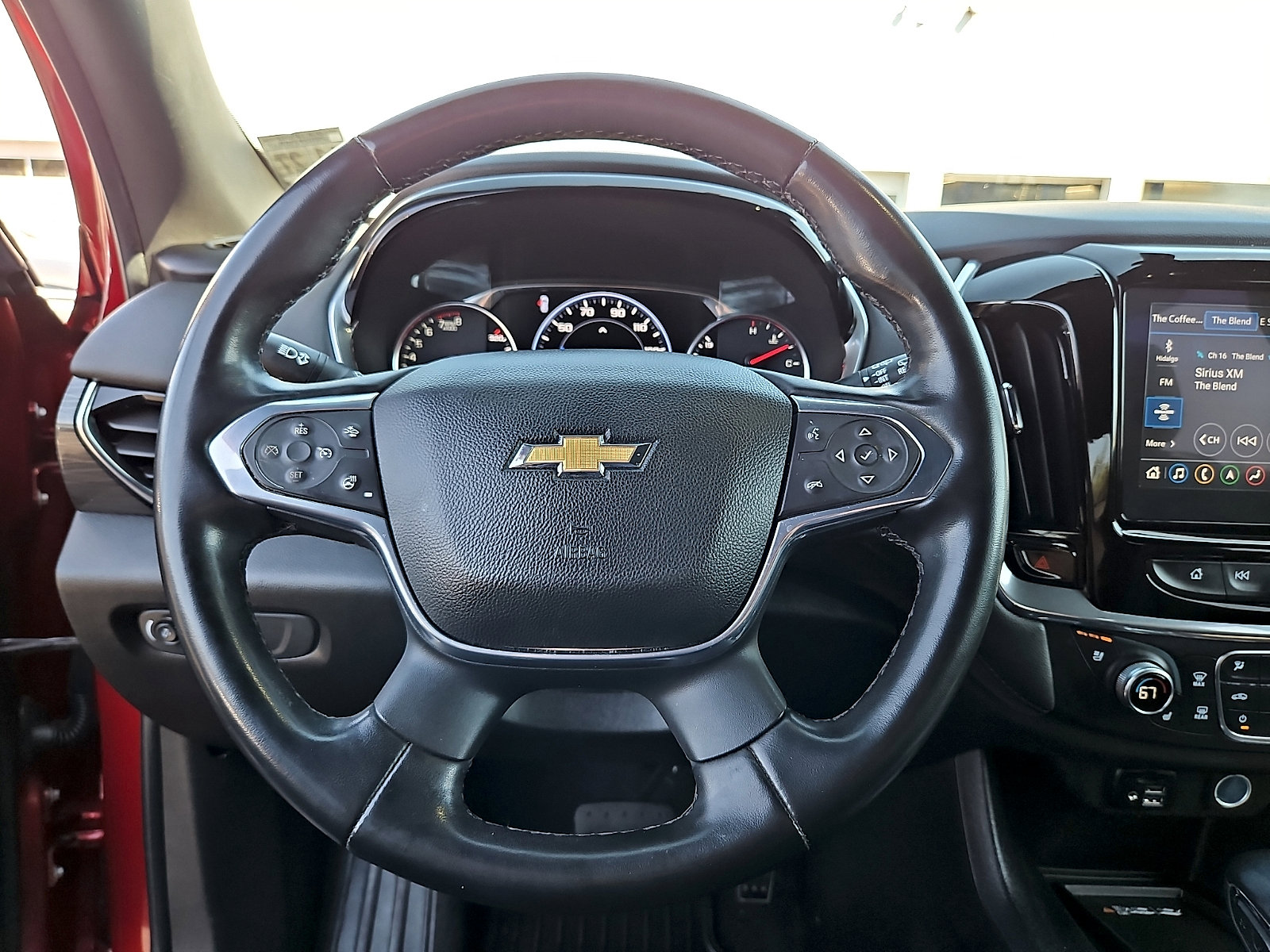 Used 2023 Chevrolet Traverse High Country AWD/4WD image 21