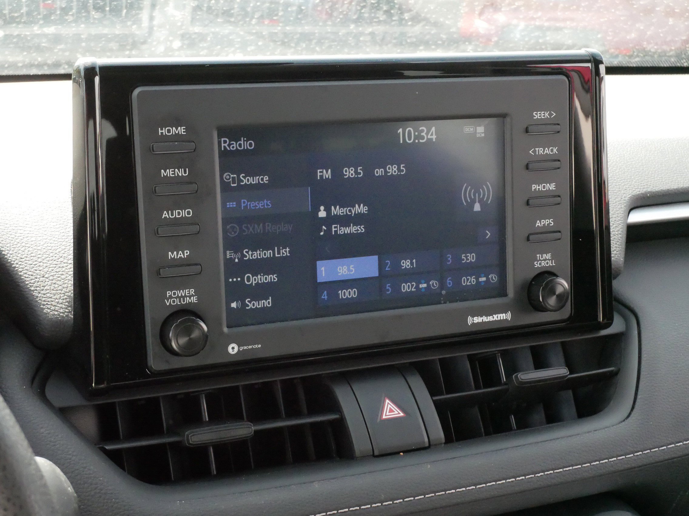 Used 2021 Toyota RAV4 LE AWD/4WD image 22