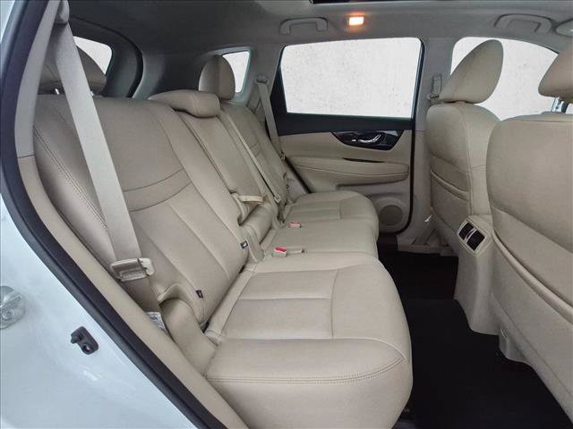 Used 2019 Nissan Rogue SL w/ Premium Package FWD image 24