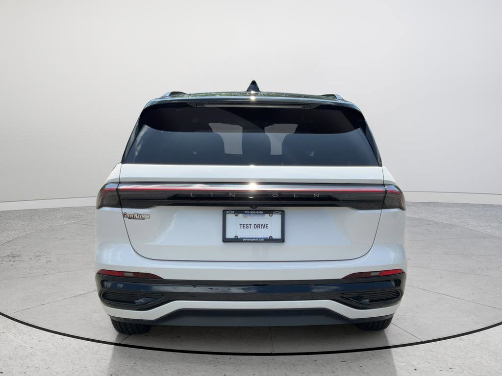 Used 2025 Lincoln Nautilus Reserve AWD/4WD image 8