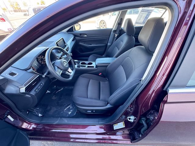 Used 2024 Nissan Altima 2.5 SV FWD image 19