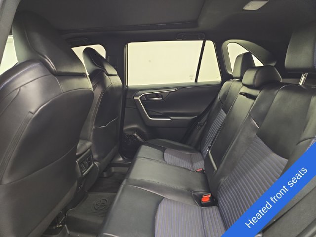 Used 2022 Toyota RAV4 XSE AWD/4WD image 18
