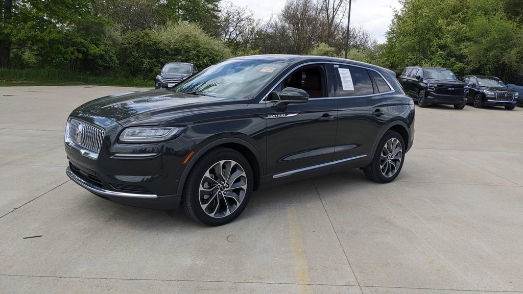 Used 2023 Lincoln Nautilus Reserve w/ Equipment Group 201A AWD/4WD image 7
