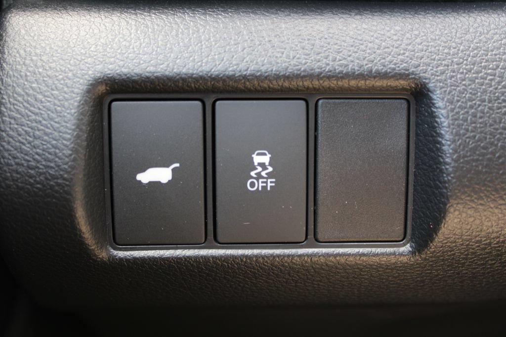 Certified 2025 Honda Pilot Touring image 31