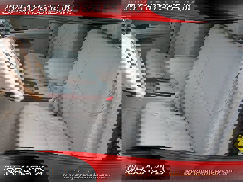 Used 2011 Toyota Avalon Limited image 5