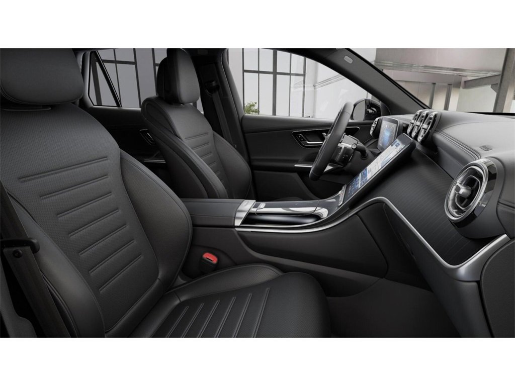 New 2025 Mercedes-Benz GLC 300 4MATIC image 4