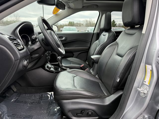 Used 2019 Jeep Compass Limited image 4