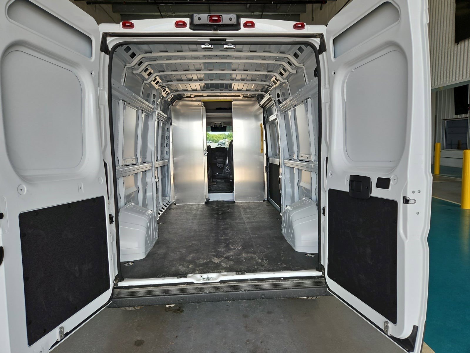 Used 2025 RAM ProMaster 2500 image 10