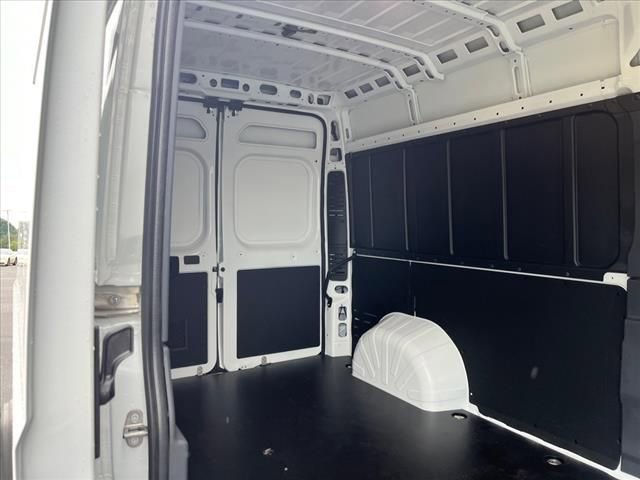 Used 2024 RAM ProMaster 2500 w/ Quick Order Package 22H SLT+ image 12