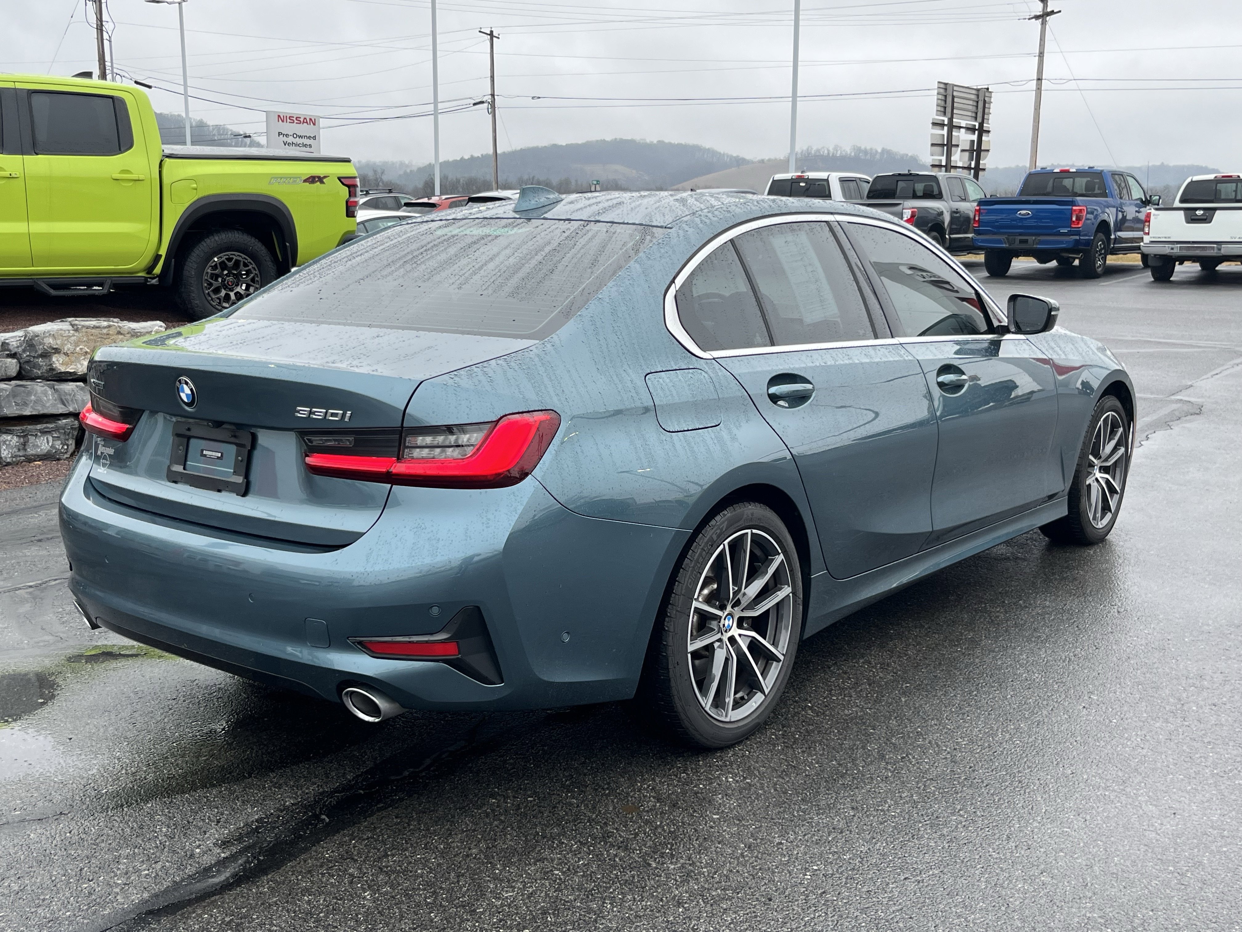 Used 2021 BMW 330i xDrive Sedan w/ Convenience Package video 3