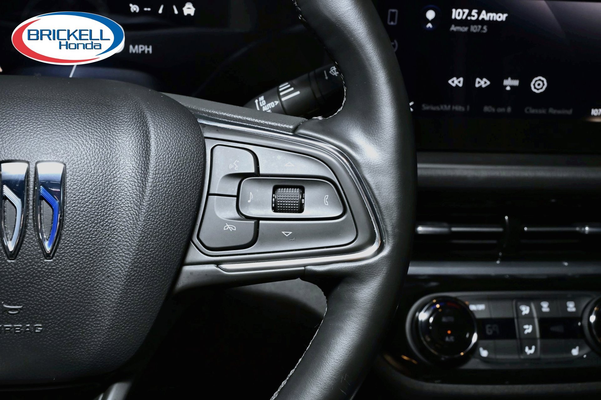 Used 2025 Buick Envista Sport Touring w/ Convenience I Package FWD image 36