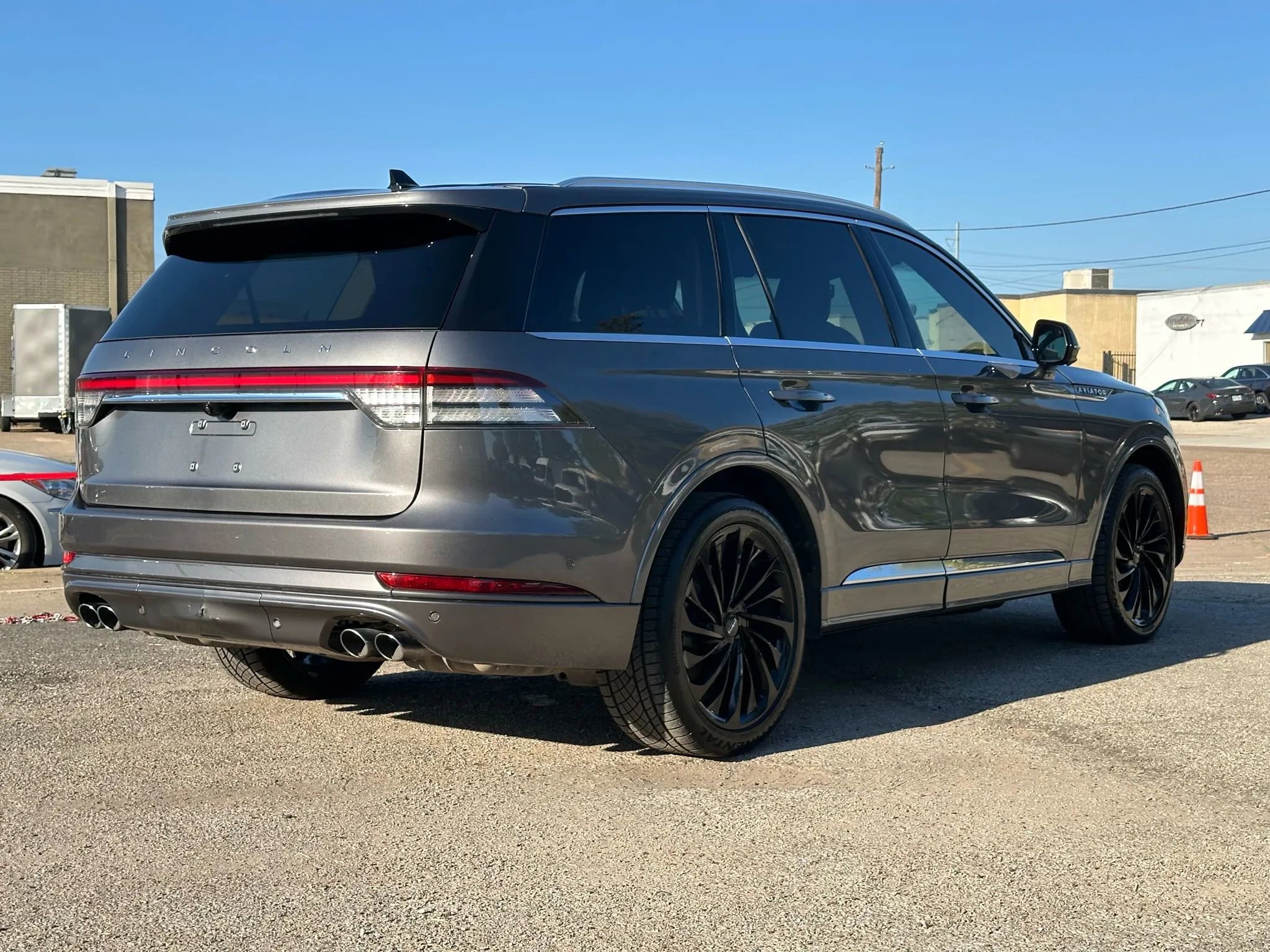 Used 2021 Lincoln Aviator Reserve w/ Equipment Group 208A image 7