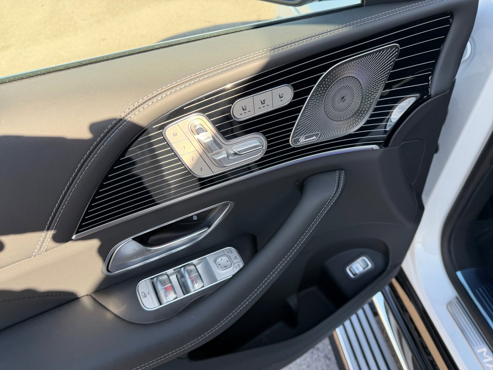 New 2026 Mercedes-Benz Maybach GLS 600 4MATIC image 16