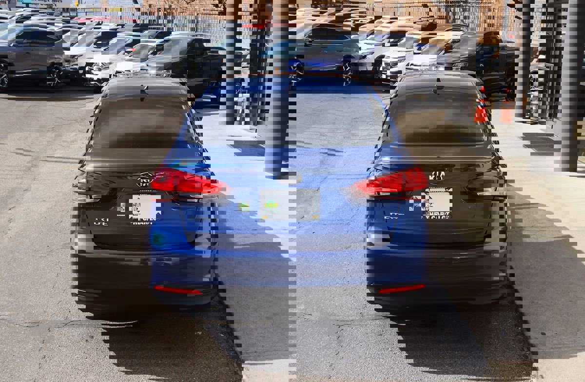 Used 2018 Kia Forte LX FWD image 10