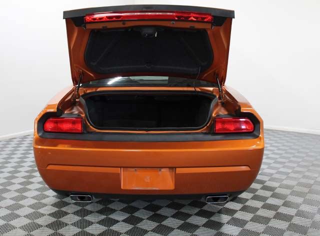 Used 2011 Dodge Challenger RWD image 13