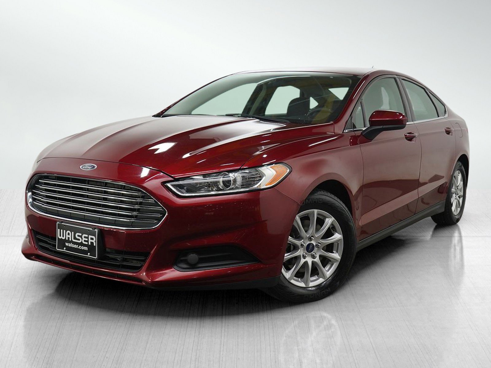 Used 2015 Ford Fusion S image 1