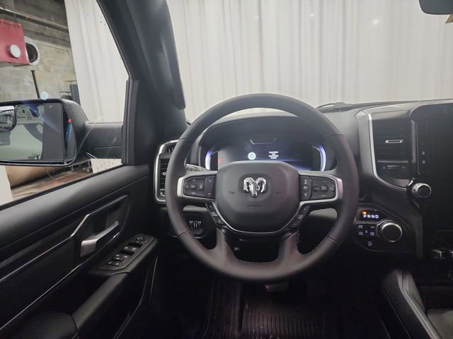 New 2026 RAM 1500 4x4 Crew Cab image 13