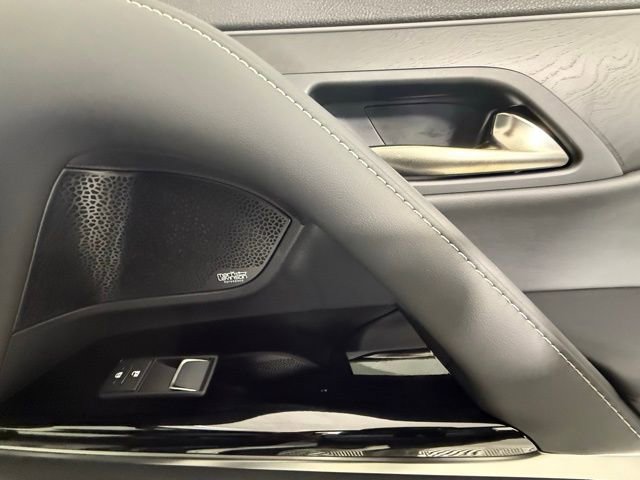 New 2025 Lexus LX 600 4WD w/ Luxury Package image 36