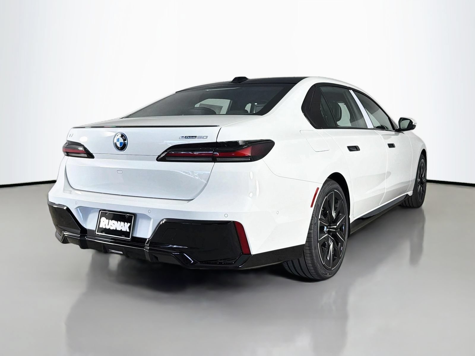 New 2026 BMW i7 eDrive50 w/ M Sport Package RWD image 7