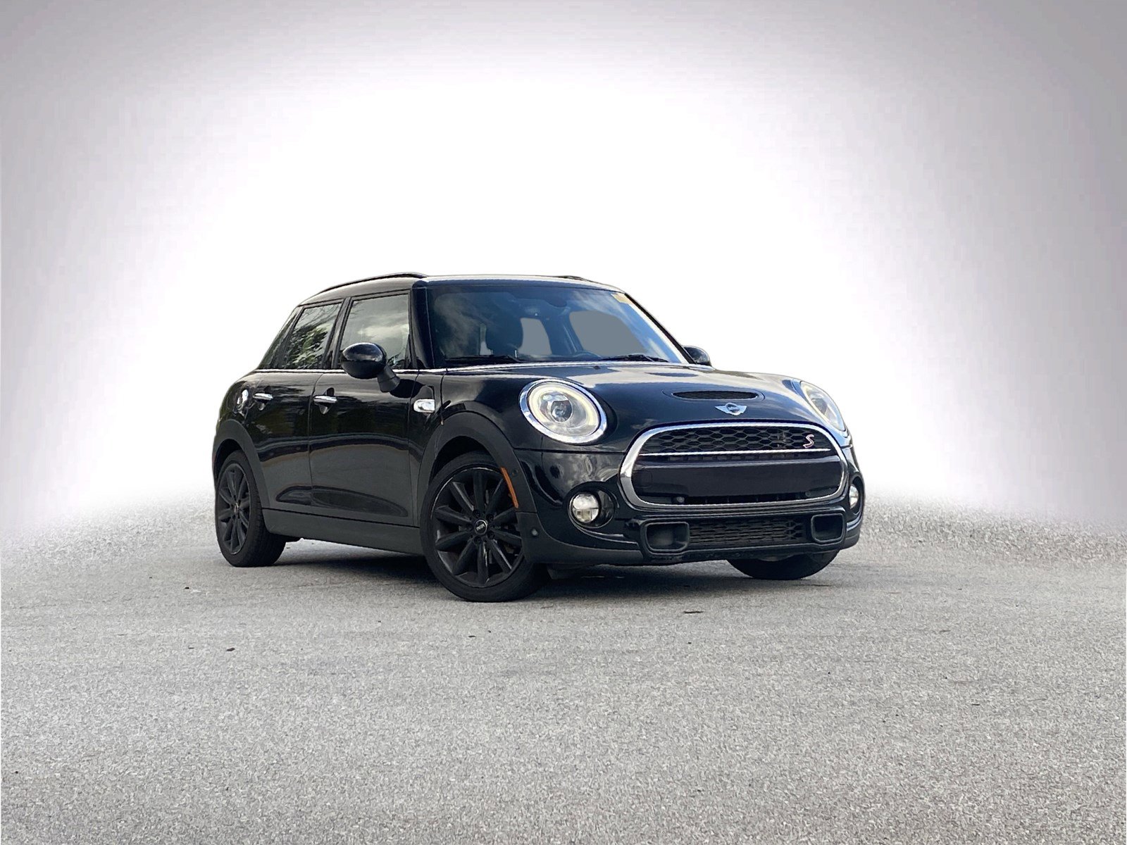 Used 2018 MINI Cooper S image 2
