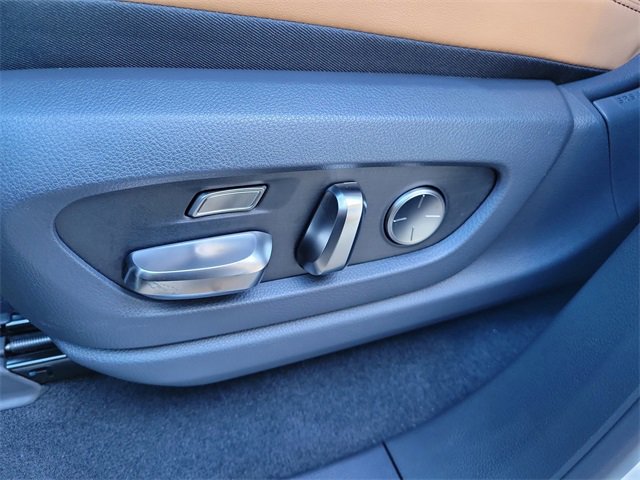 New 2025 Lexus LX 600 4WD w/ Premium Package image 16