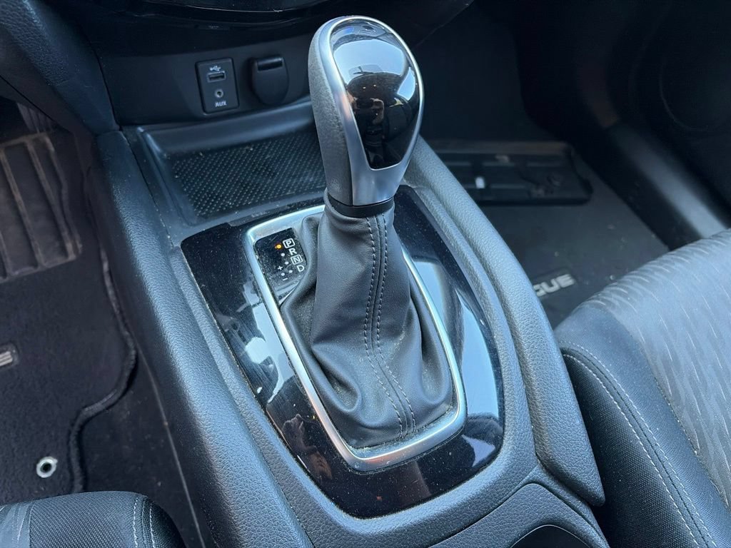 Used 2017 Nissan Rogue AWD image 21