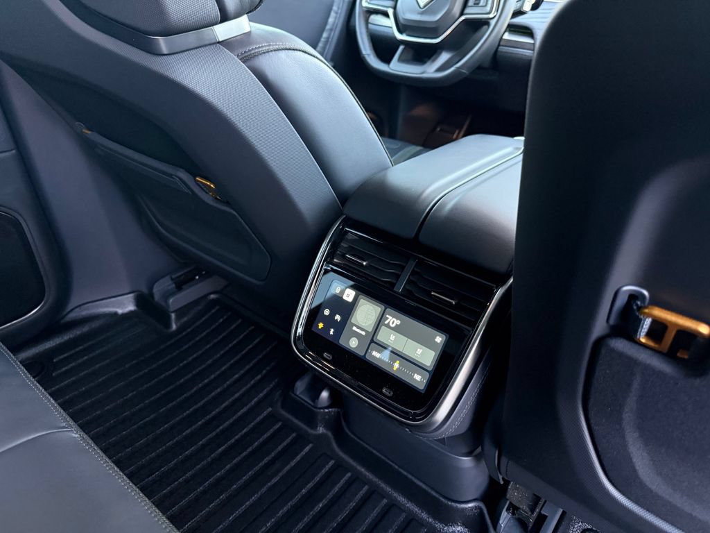 Used 2022 Rivian R1S Launch Edition Quad AWD/4WD image 45