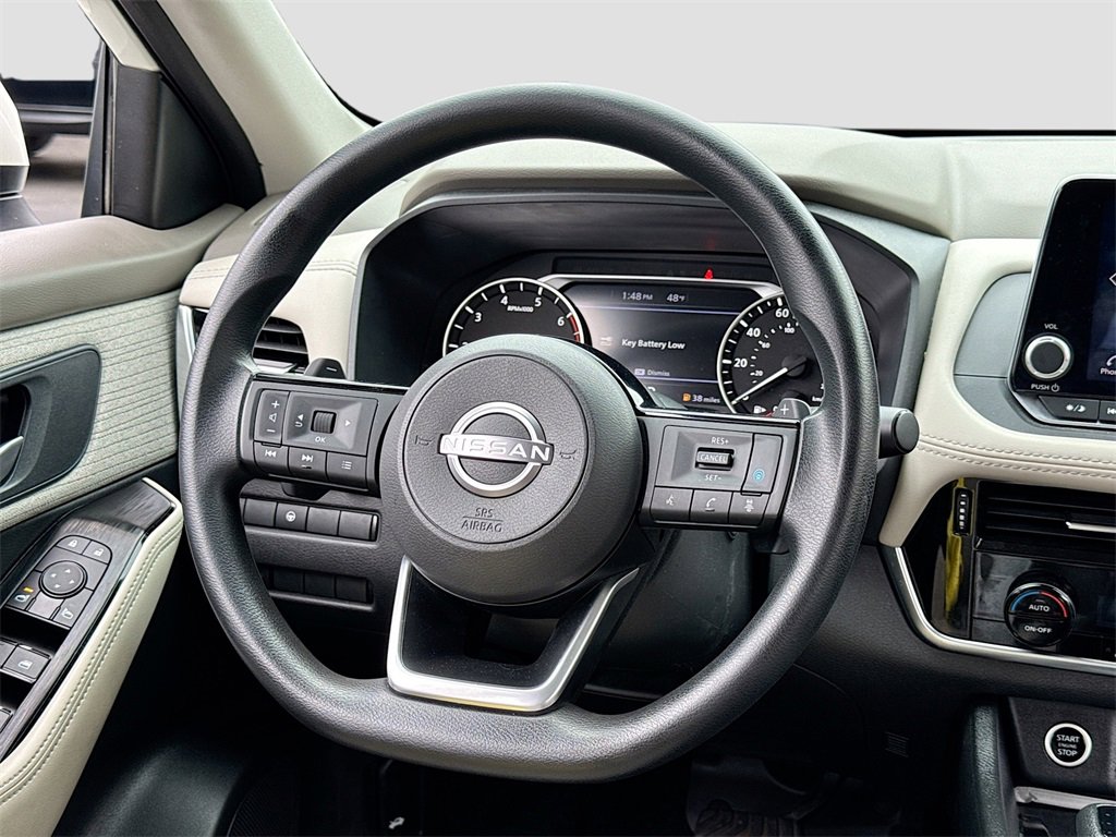 Used 2023 Nissan Rogue SV image 15