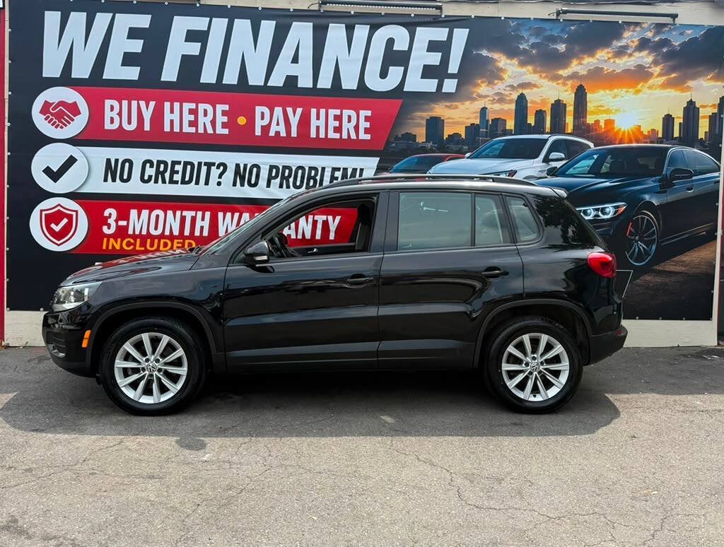 Used 2017 Volkswagen Tiguan Limited w/ Premium Package AWD/4WD image 11