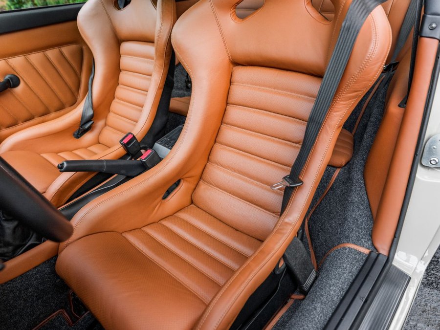 Used 1992 Porsche 911 GT3 RS image 21